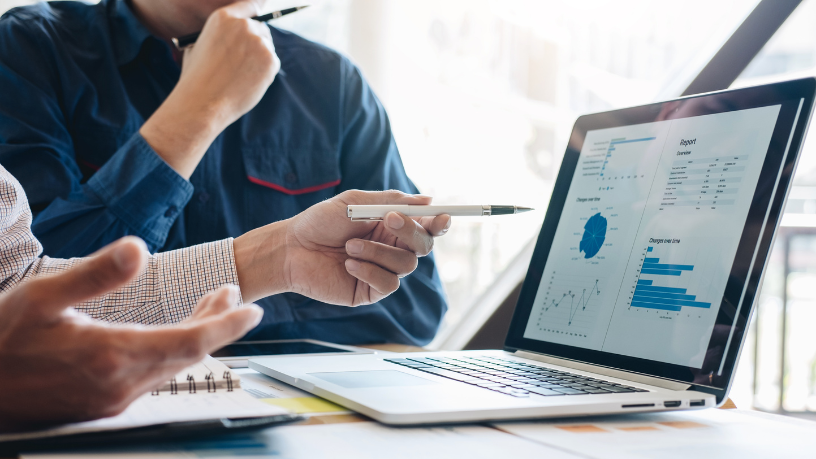 Mesmo em ambientes orientados por sensores e dados, é a interpretação humana que define o rumo das decisões, como destaca Gustavo Morceli.